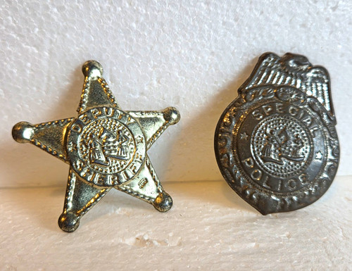 Tin toy police - tin,