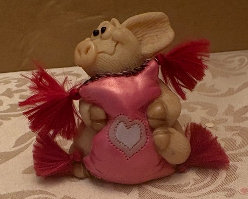 Piggin need hug - need,