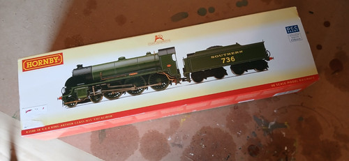 Hornby r2580 king arthur class - hornby,