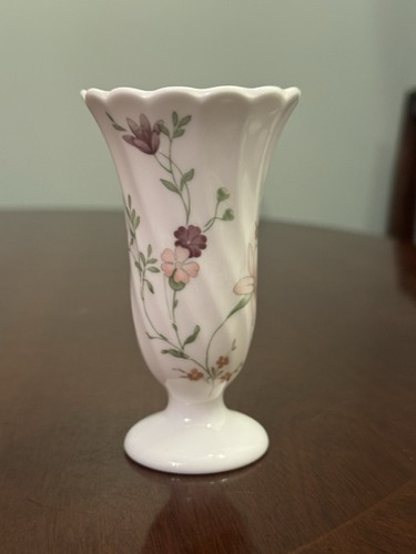 Wedgwood rosehip pattern - rosehip,