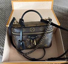 Louis Vuitton Vanity chain