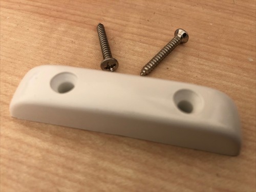 White thumb rest tug - white,
