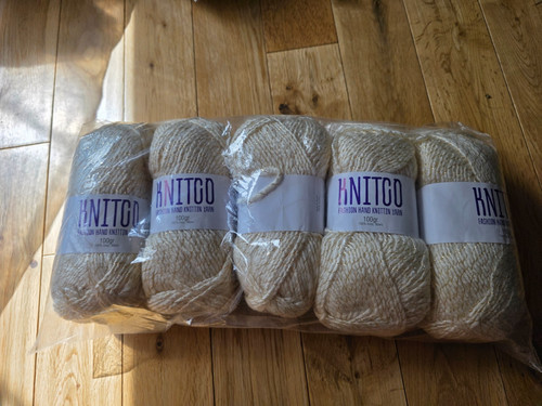 Knitgo cream sparkle yarn - cream,