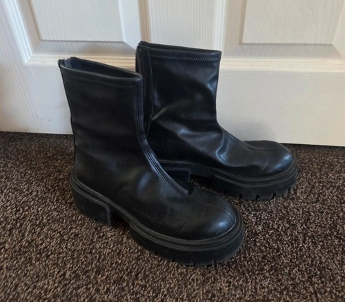 Black chunky ankle boots - black,