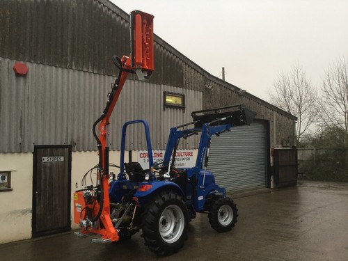 Compact tractor flail hedge - ,