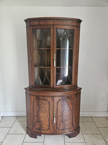 Reproduction mahogany corner - reproduction,