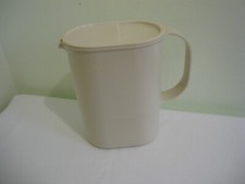 Tupperware Slimline Fridge Door Jug 2 pints