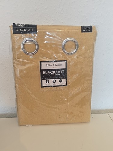 Julian charles blackout - julian,