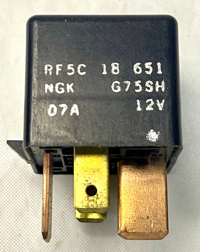 Mazda genuine black - (4-pin),