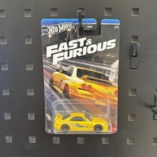 1/64 HOT WHEELS NISSAN SKYLINE