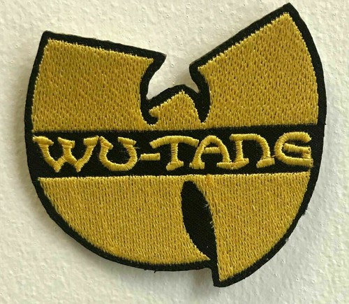 Tang music yellow art badge - w,