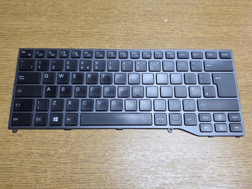 Genuine fujitsu lifebook - fujitsu, u747