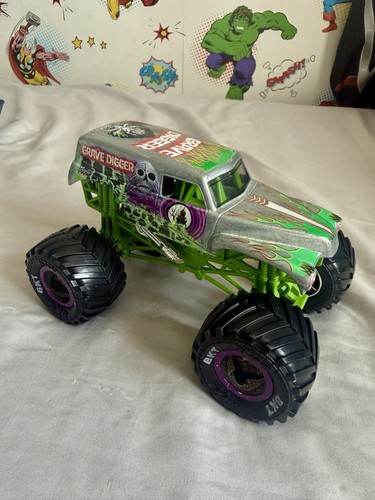 Monster jam grave digger - grave,