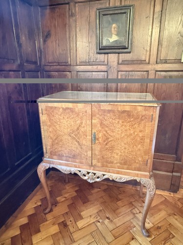 Antique side cabinet - ,