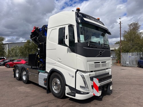New volvo 6x2 - tractor, unit