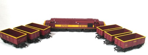 Hornby class maroon - ew&s,