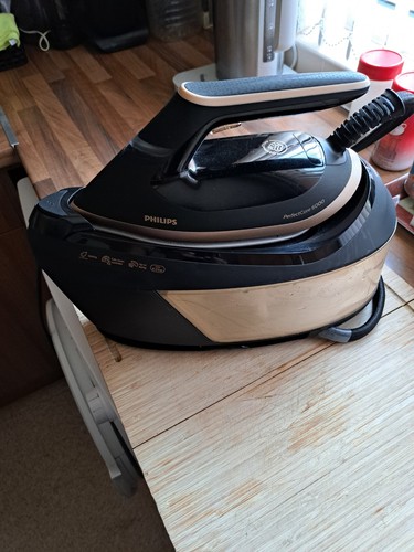 Philips perfectcare steam iron - philips,