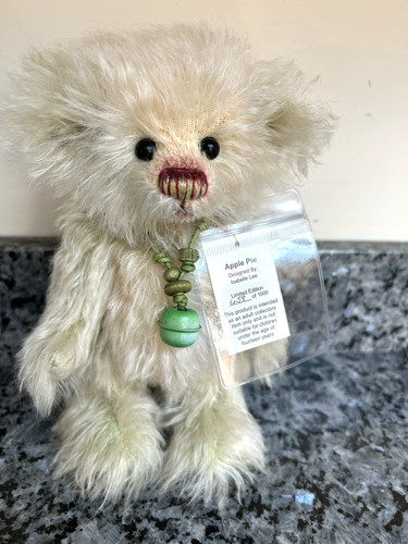 Charlie bear apple - charlie,