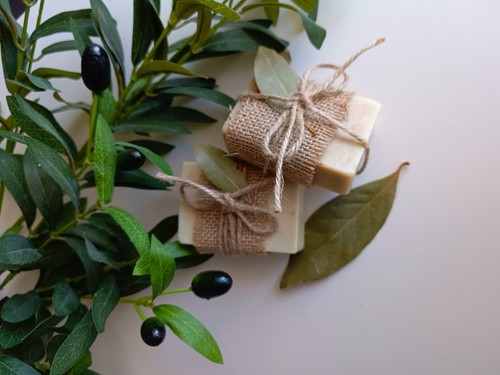 Natural olive laurel oil - olive,