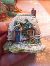 Lilliput Lane Petticoat
