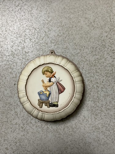 Goebel hummel baking - goebel,