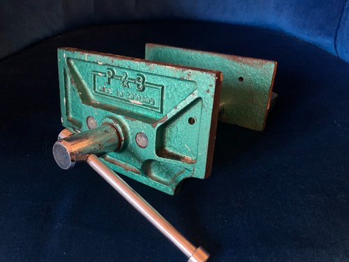 Vintage woodworking vice - p&b,