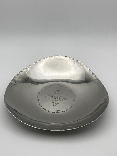 Keswick school hand - i,