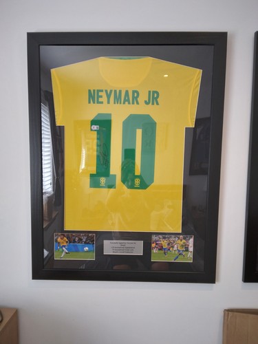 Framed signed neymar brazil - neymar,