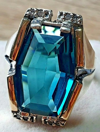 Oversized design 9ct gold - ,