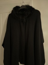 Ladie M & S One Size 100% Acrylic Poncho