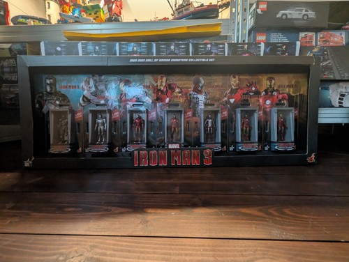 Hot toys marvel - -,