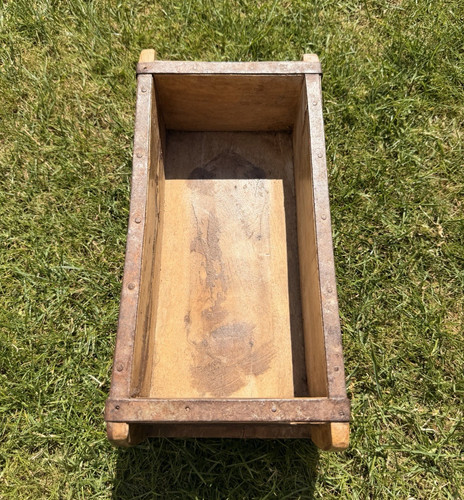 Vintage brown wooden indian - wooden,