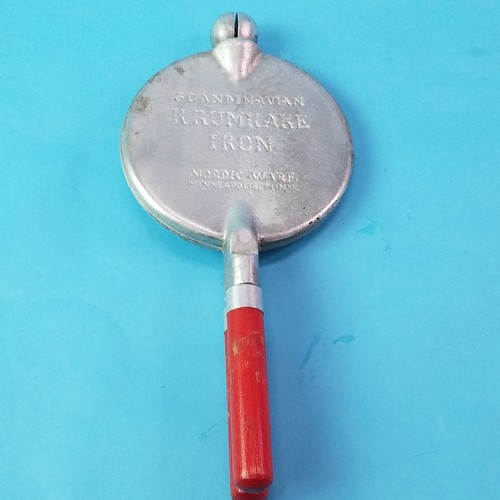 Vintage red handle nordicware - handle,