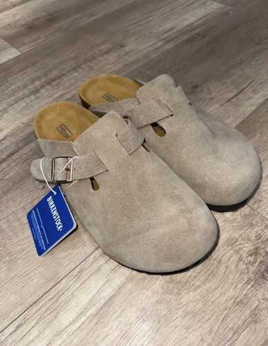 Birkenstock beige suede clog - beige,