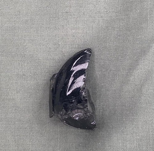 Black obsidian arrowhead - black,