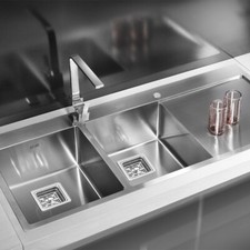 Undermount Kitchen Sink Stainless Steel Double Bowl Basin with Strainer Drainage