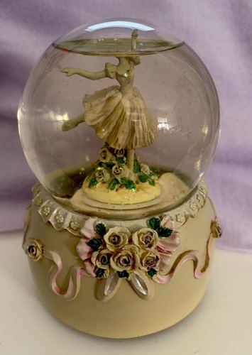 Beautiful musical ballerina - musical,