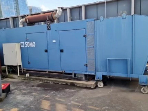 Used 2004 sdmo gs400k 440 - 2004, kva