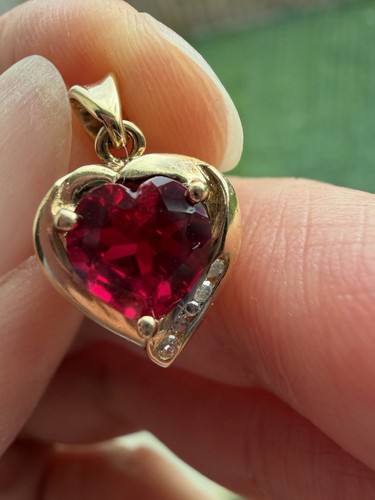 9ct yellow gold 375 ruby - yellow,