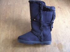 Hug Style Boots Black