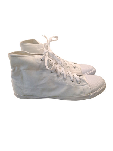 High top plimsolls