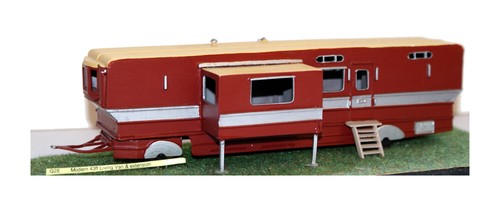 Modern 43ft living van - modern,