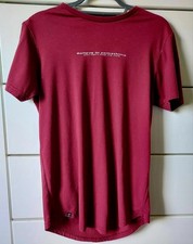 **LE BREVE**Size M**Deep Red