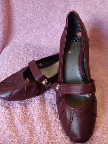 Womens shoes size - womens, bertie