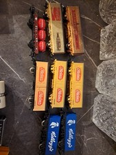 Hornby OO Gauge Waggons X 8