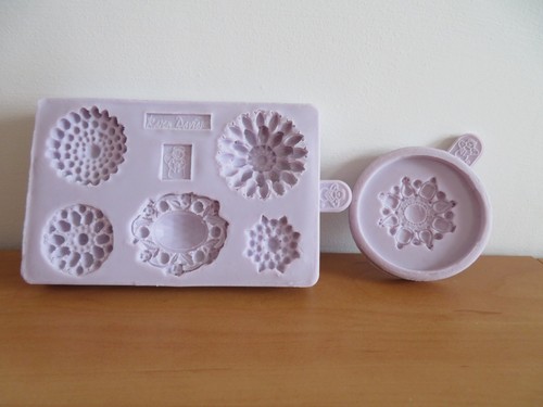 Karen davies broachs mould - davies,