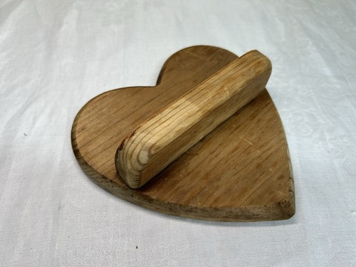 Vtg wooden heart shelf - vtg,