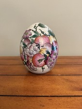 VINTAGE CERAMIC DECORATIVE EGG