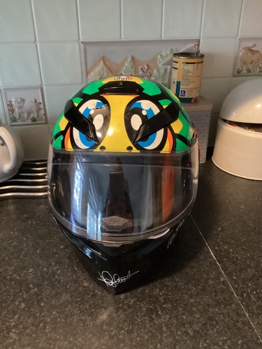Agv valentino rossi helmet - agv,