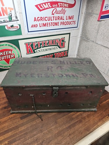 Antique pigeon carrier box - x4,